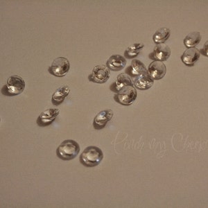 800 Crystal Clear Confetti Party Diamonds image 2