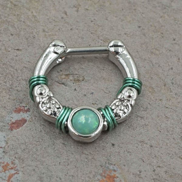 16 Gauge Mint Green Opal Vintage Septum Ring Clicker Bull Ring Nose Piercing Daith