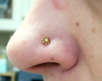 Daisy Gold Nose Ring / Boho Gold Nose Stud