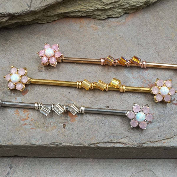 Pink Opal Flower Industrial Barbell in Silber, Gold oder Roségold, 14 Gauge