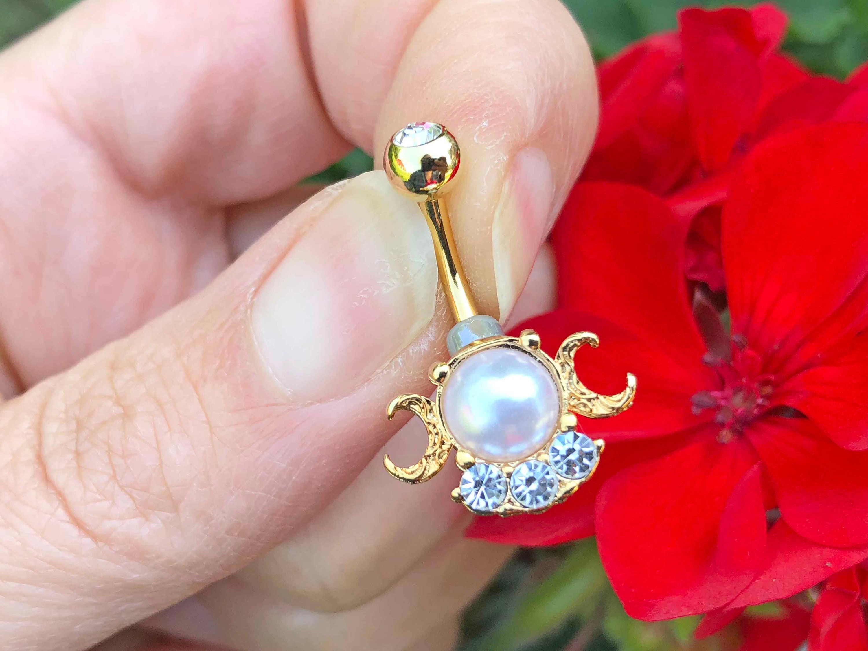 Crescent Moon Pearl Gold Belly Button Ring -  Denmark