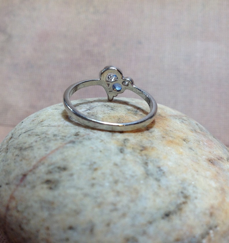 Heart Ring Blue Stone Unworn New Old Stock size 6