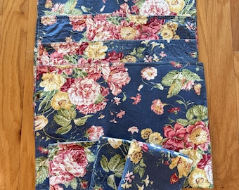 Manteles individuales estilo Cottagecore vintage con estampado floral azul y rosa (6) 3 servilletas