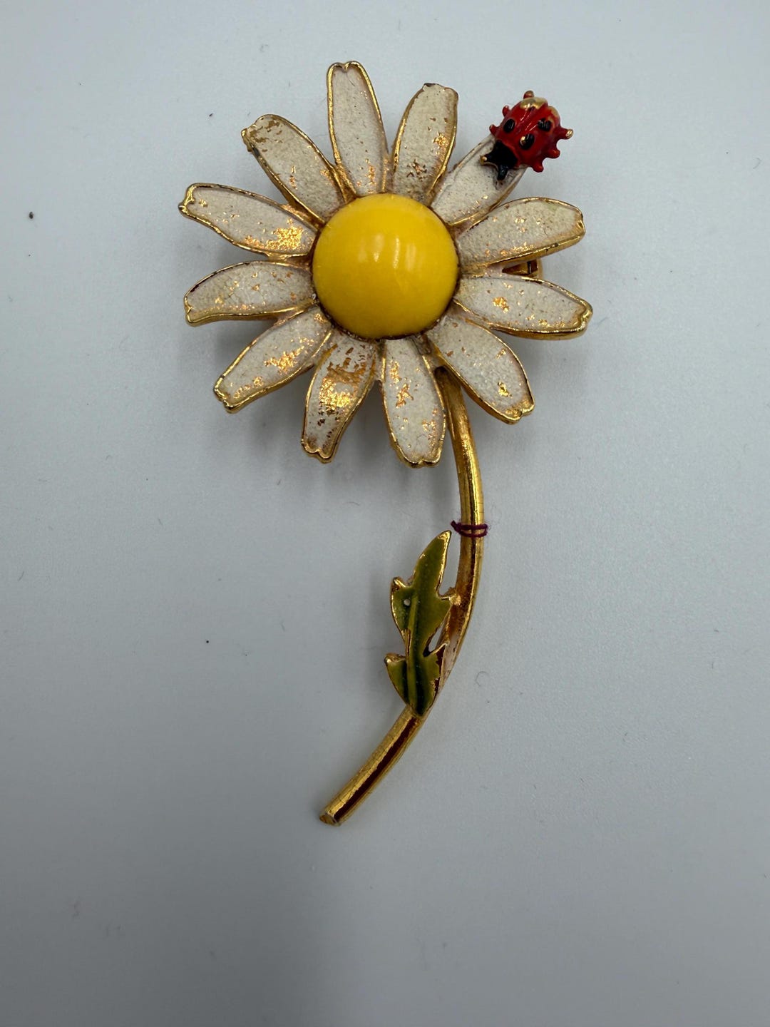 Vintage Weiss Enamel Daisy Pin With Ladybug 2-3/4