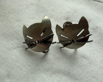 Beau Vintage Sterling Silver Cat Earrings