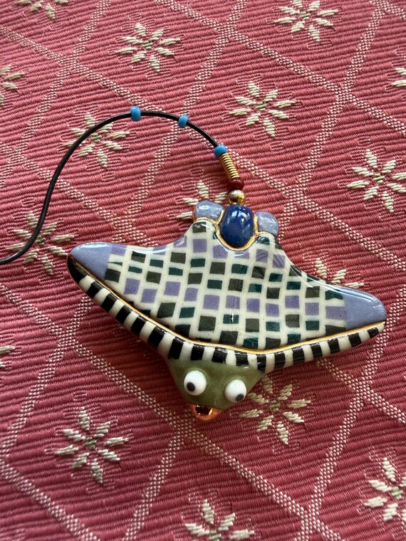Cynthia Chuang Jewelry 10 Porcelain Painted Sting Ray Pin