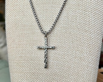 ハンマークロスネックレス | テクスチャージュエリー | シンプルな信仰 | キリスト教 | 意味のある贈り物