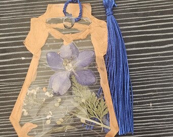Dried Flower Bookmark: Handmade Bookmark