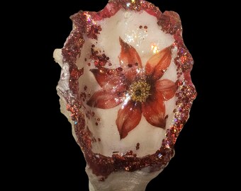 Shell Christmas Ornament: Poinsettia