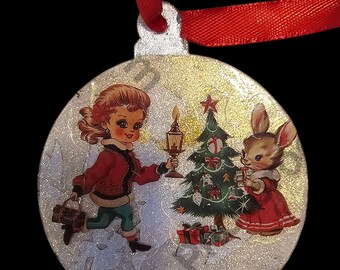 Handmade Christmas Ornament: 1930s Christmas Scene with Mouse