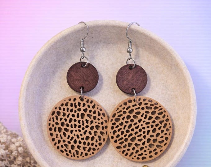 Honeycomb Round Wood Earrings – Handmade Coral Cut Double Disc Wooden Dangles