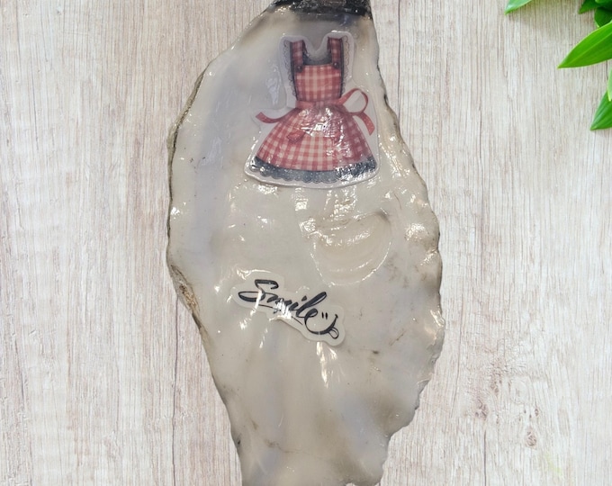 Handmade Oyster Shell Spoon Rest: One-of-a-Kind Spoon Holder, Coastal Kitchen Decor