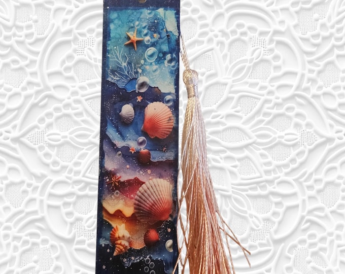 Handmade Ocean Wood Bookmark: Wooden Page Marker with tassel, Seashells, Seashore, Sea