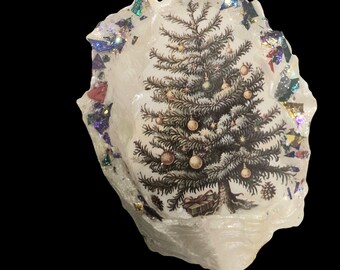 Shell Christmas Ornament: Christmas Tree