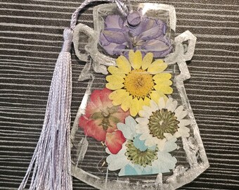 Dried Flower Bookmark: Handmade Bookmark