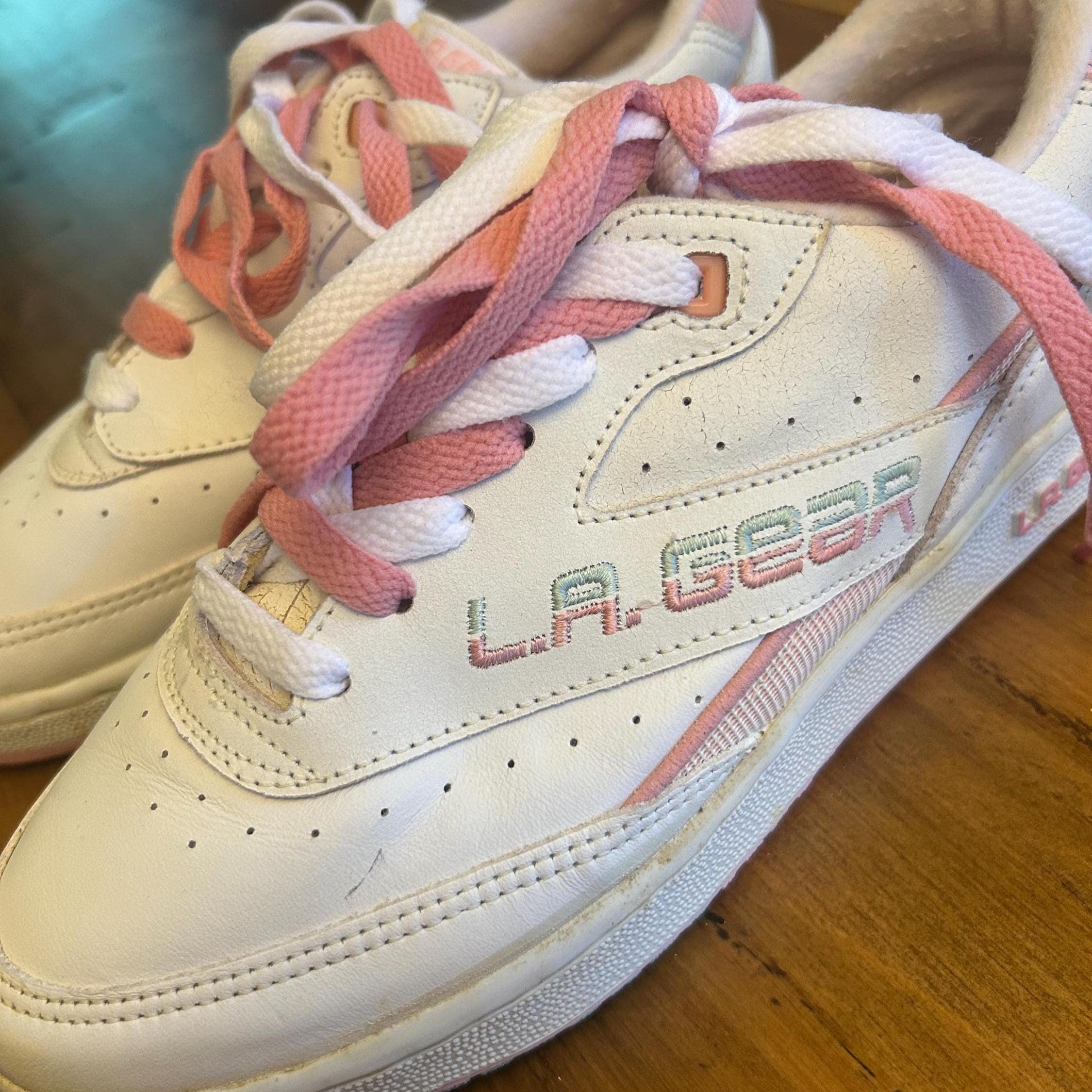 la gear shoes 90s