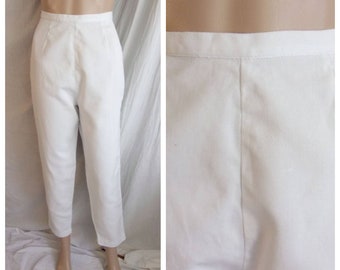 Vintage 1960s Capri Pants White Twill Back Zipper Cigarette Pants Small