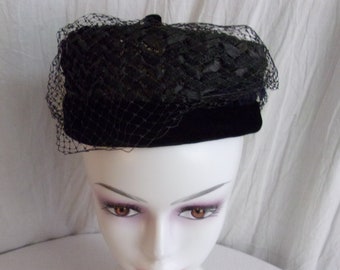Vintage 1960s Hat Black Straw Pillbox with Netting
