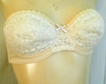 Vintage 1980's Beige Lace Strapless Bra Madonna Bralet 36A