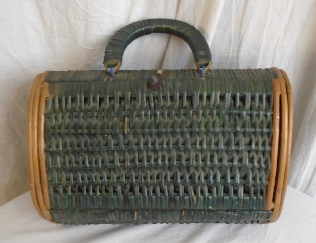 Vintage 1960s Wicker Purse Green and Tan Barrel Shaped