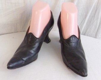 Vintage 1910s Shoes Black Leather Pumps High Vamp