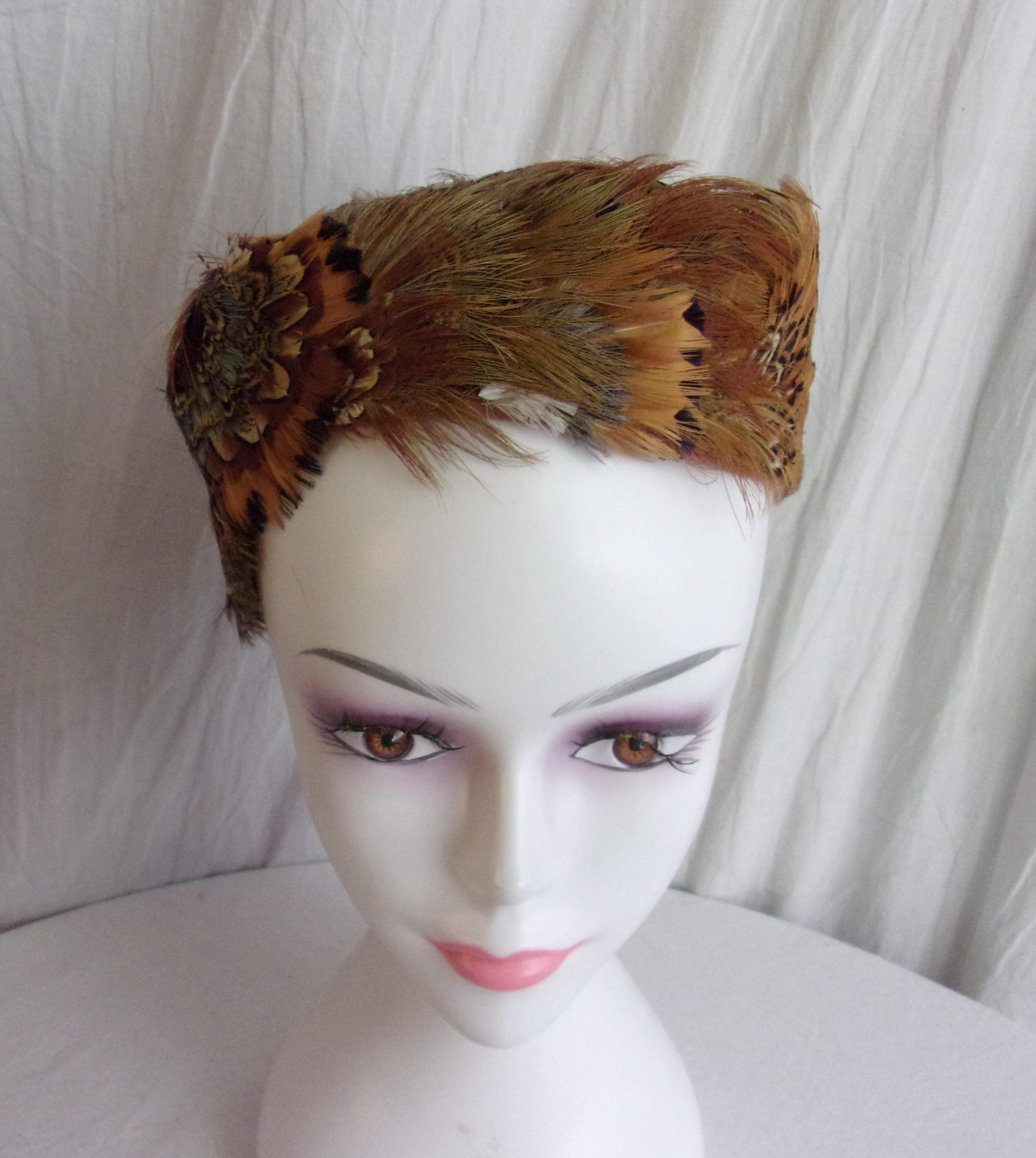 REFINED 1960s\' HAT COVERED IN RUST COLORED FEATHERS Vintage Pheasant Feather Hat, Vintage Bubble Hat, 1950s  main image 3