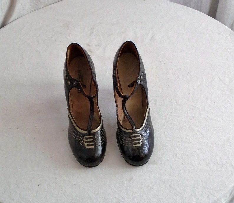 Vintage 1920s Pumps Black and Gold Art Deco Leather Mary Janes Size 5