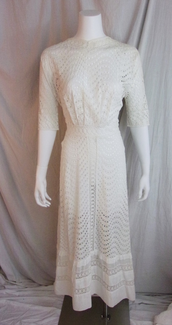 Vintage 1910s Dress White Eyelet Garden Party Dre… - image 6