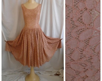 Vintage 1950s Dress Apricot Lace Full Skirt Party Dress Fit and Flare XS