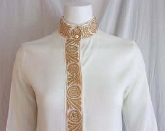 Vintage 1960s Mini Dress Nehru Style White and Gold NWOT Medium