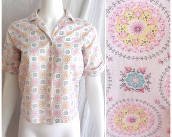 Vintage 1950s Blouse Block Print Pastel Button Down Small 36 Bust