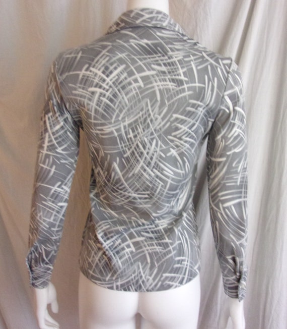 Vintage 1970s Blouse Mod Abstract Design In Grey … - image 3