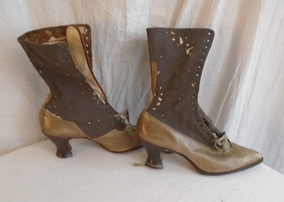 Vintage 1910s Boots Two Tone Womens Lace Up High T