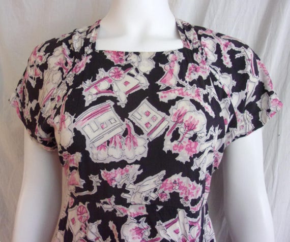 1940s Rayon Day Dress: Horse & Carriage Novelty P… - image 1