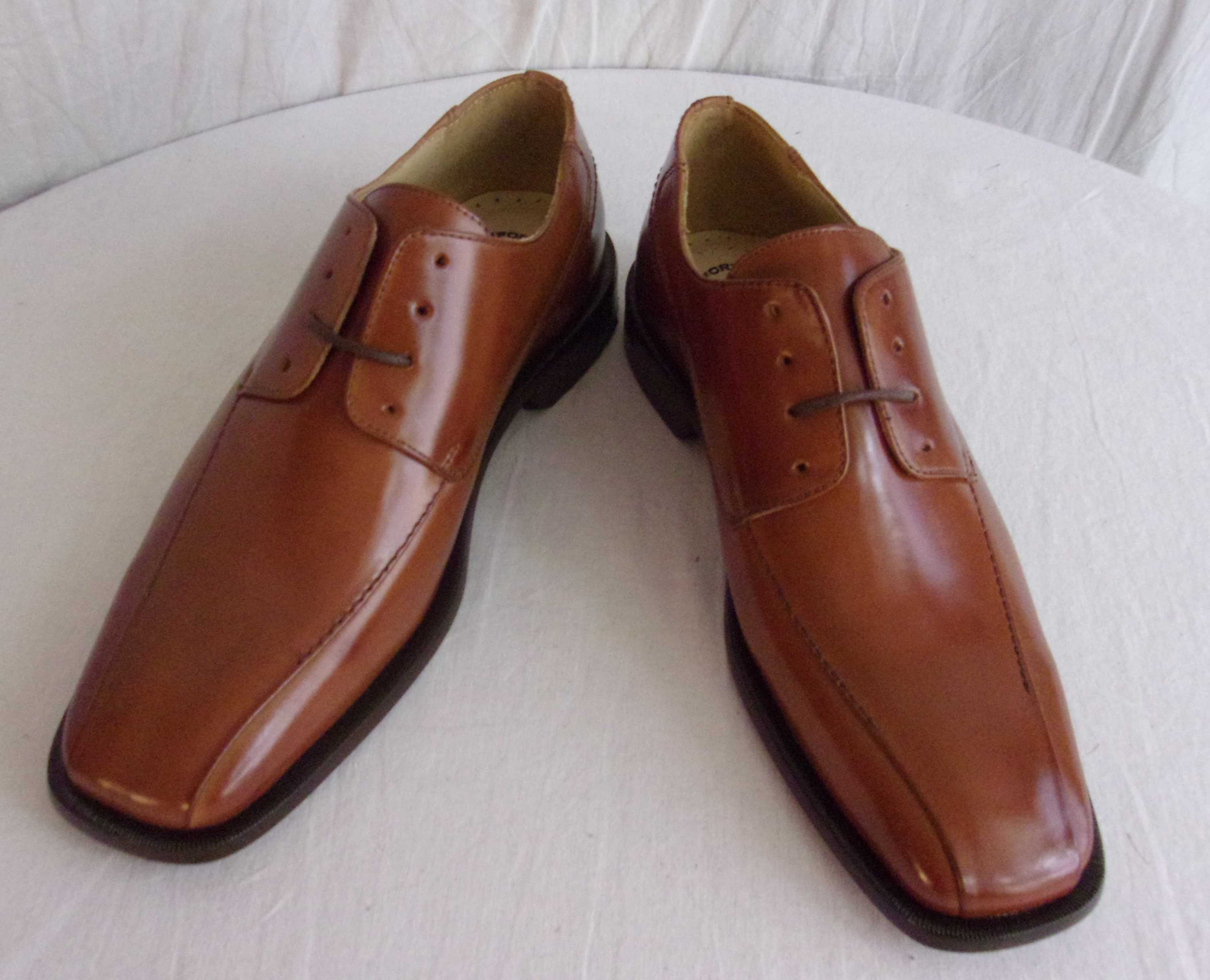 Vintage Stacy Adams Brown and White Tassel Oxfords il_fullxfull.4410278362_frwp.jpg main image 2