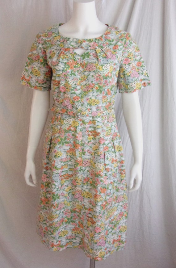 Vintage 1950s Dress Rainbow Floral Print Rayon Dr… - image 5