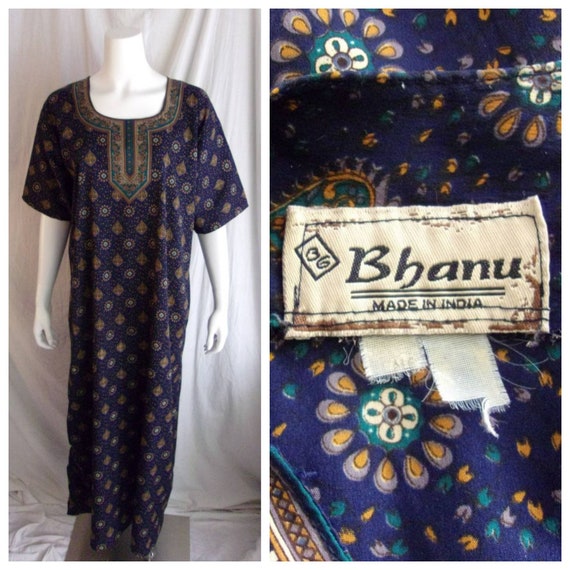 Vintage 1970s Dress Medallion Print Maxi from Ind… - image 1