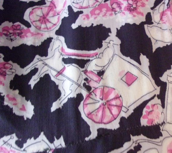 1940s Rayon Day Dress: Horse & Carriage Novelty P… - image 4
