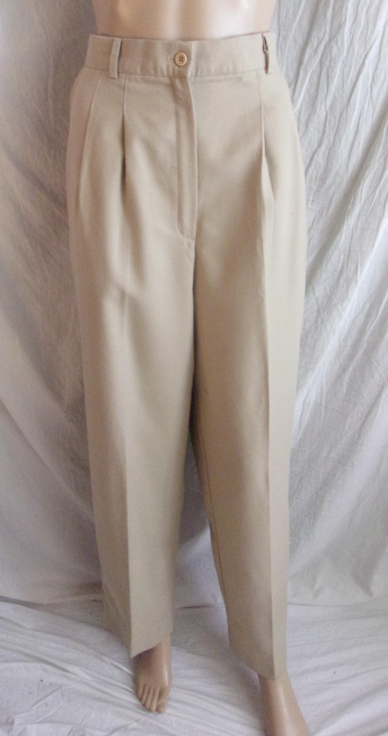 Vintage 1980s Women's Pants Khaki Pleated Trousers Career Wear 32