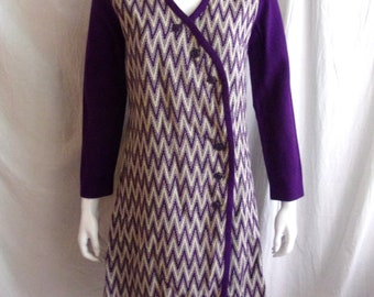 Vintage 1970s Dress Mod Geometric Print Purple and White Knit Gay Gibson Small