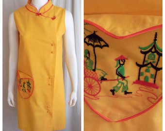 Vintage 1960s Dress Wiggle Dress with Asian Embroidery Medium 38 x 38 x 40
