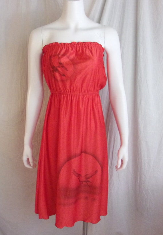 Vintage 1970s Dress Strapless Tube Dress Bright Red Nylon with Bird Print Disco Small