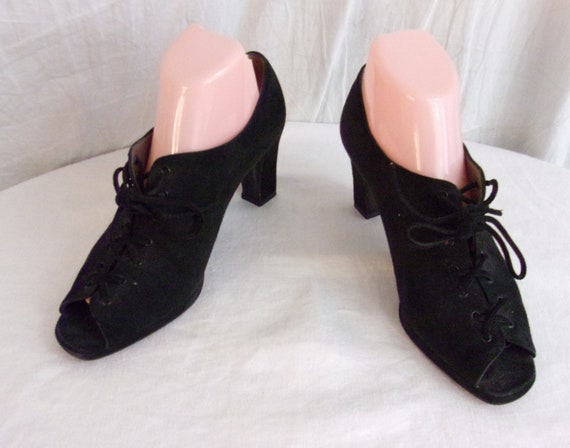 Vintage 1990s Shoes 1940s Style Black Suede Lace … - image 1