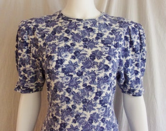 Vintage 1980s Dress Floral Print Day Dress Padded Shoulders Blue and White S/M