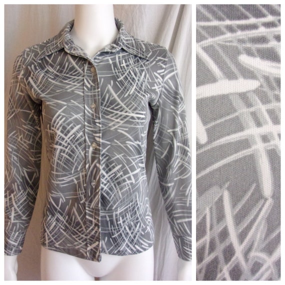 Vintage 1970s Blouse Mod Abstract Design In Grey … - image 1