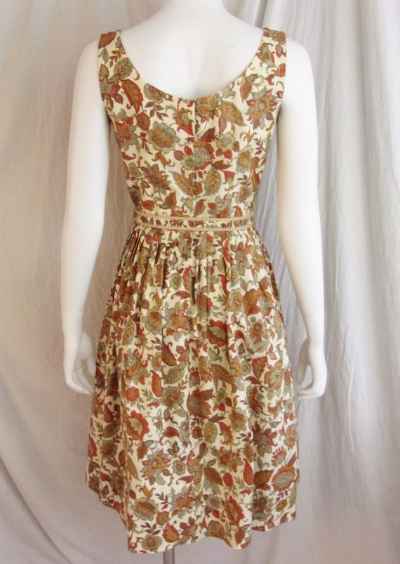 Vintage 1950s Dress Brown Red White Floral Cotton… - image 3