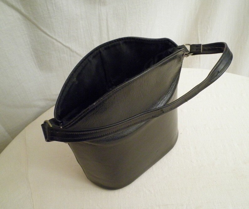 1950s Vintage Leather Bucket Bag in Classic Black Etsy