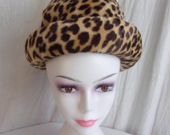 Vintage 1960s Hat Leopard Print Faux Fur Acrylic Dome Hat