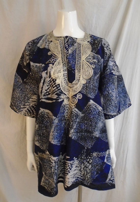 SALE Vintage 1970s Shirt Dashiki Shirt Blue and W… - image 6