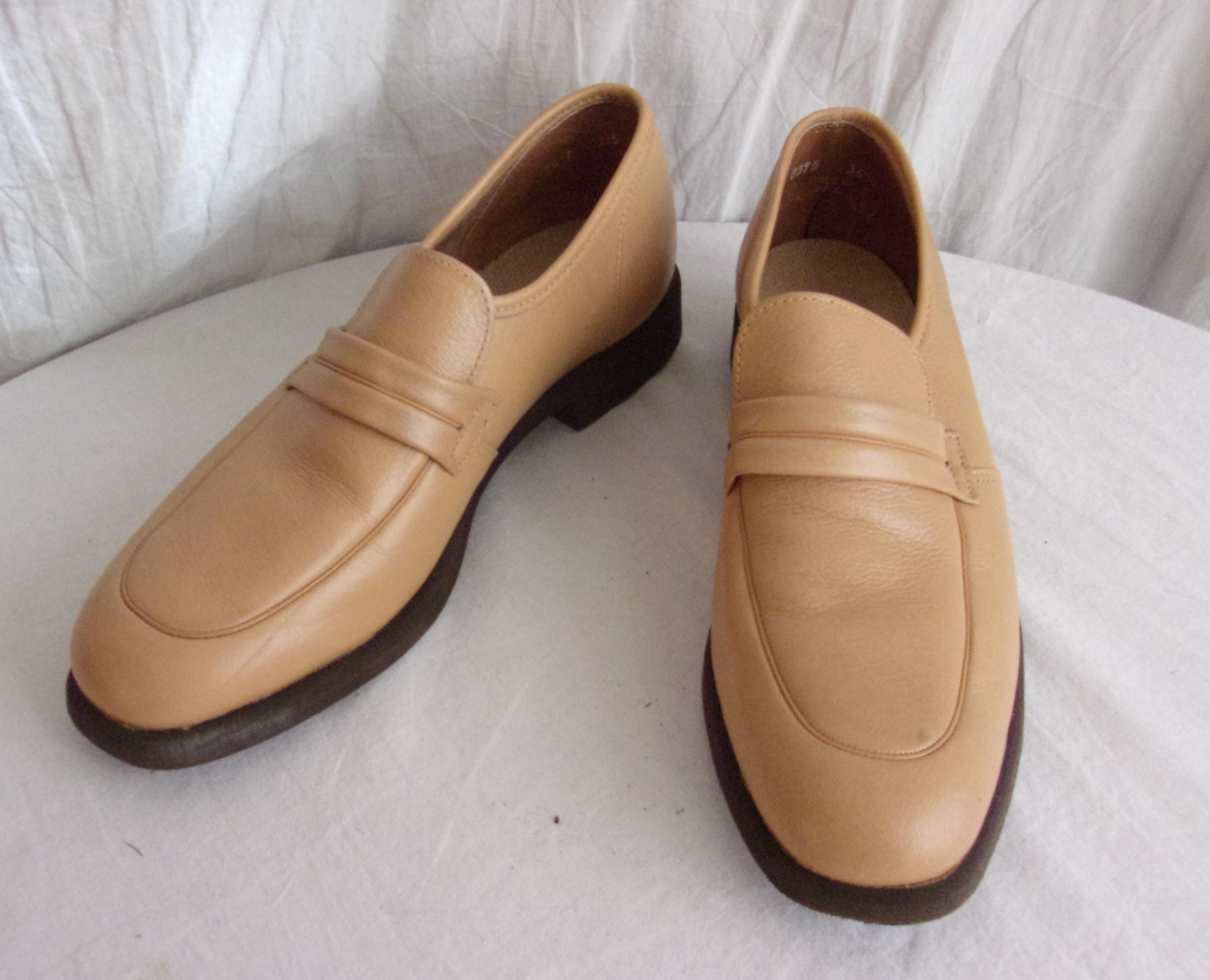 専用 70s vintage leather slip-on loafer Vintage 1970s Loafers Men's Tan Slip on Shoes Caddyshack Disco - Etsy
